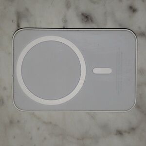 Apple MagSafe Battery Pack